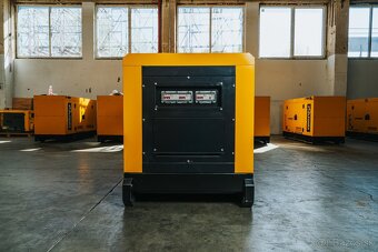 Naftová elektrocentrála PDE-66 kVA s ATS. - 9