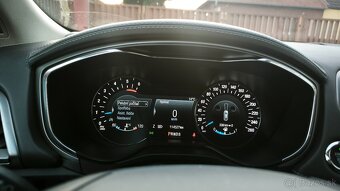 Ford Mondeo Vignale 4x4 - 9