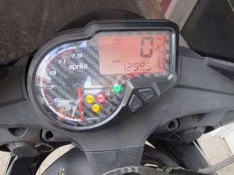 Aprilia Tuono 125 - 9