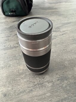 Sony A6000 + (16–50mm a 55–210mm), púzdro LowePro - 9