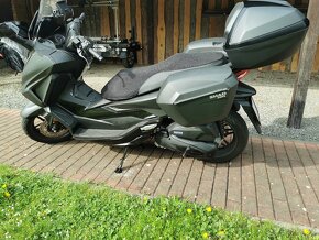 Držáky kufru Shad Sh23 na Honda Forza 125 300 350 Honda ADV - 9