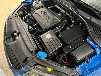 Škoda Octavia Combi 2.0 TFSI RS - 9