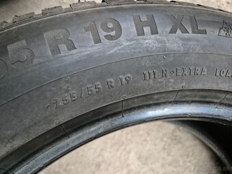 255/55 r19 zimné 4 ks CONTINENTAL dezén8,3 - 7,8 mm DOT202 - 9