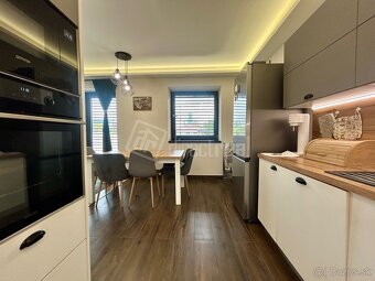 Na predaj kompletne rekonštruovaný tehlový zateplený … - 9