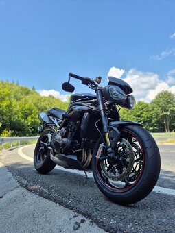 Triumph Speed Triple RS 2020 - 9