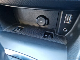 Peugeot 308 SW 2.0 HDI 110 kW - 9