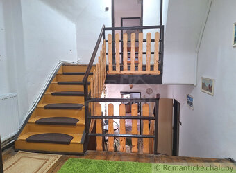 Netypický dom pod Tatrami so zadným 2-izbovým domčekom a v - 9