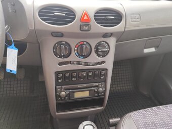 Mercedes-Benz A trieda - 9