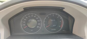 Volvo V70 2008 D5 2.4 12kW automat - 9