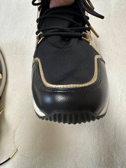 Sneakersy zlato-čierne zn. Michael Kors originál - 9
