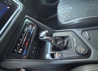 Volkswagen Tiguan 2.0 TDI EVO R-Line 4Motion DSG - 9
