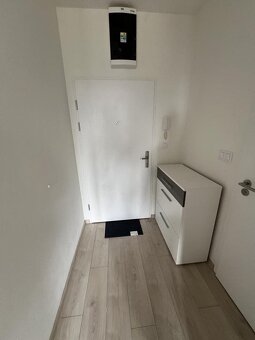 Na prenájom nový 1 izbový byt v Brezne,Kasárne,balkón,parkov - 9