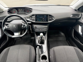 Peugeot 308 SW 1.2 PureTech S&S - 9