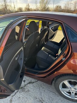 Hyundai i30 1.6 crdi 81kw 2014 - 9