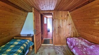 PREDAJ - Útulná chata s veľkým pozemkom na Králikoch – len n - 9