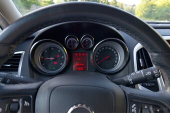 Opel Astra 1.7 CDTI ECOTEC 125k cosmo + zimné pneu - 9