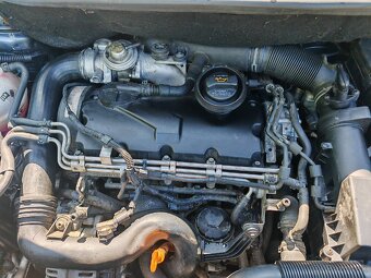 Volkswagen Touran 1.9tdi 74kw - 9
