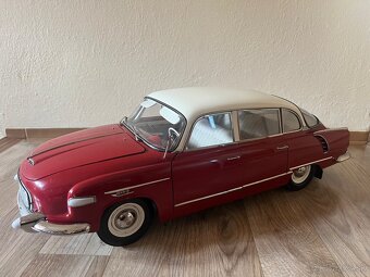 Tatra 603 v mierke 1:80 - 9