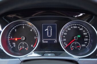Volkswagen Touran 2.0TDI 110kW, automat, 2022, 7miest, DPH - 9