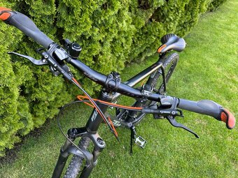 KTM Action LIFE - 9
