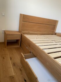 Masívna dubová posteľ 180x200cm s výsuvnými boxami - 9