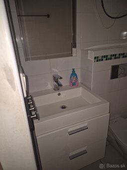 Na predaj alebo prenájom štýlová garzónka v Komárne, 7. sídl - 9