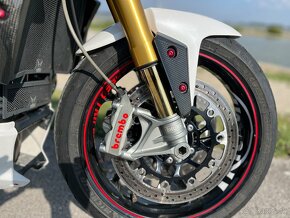 Triumph speed triple 1050 R - 9