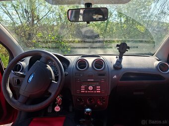 Ford fiesta - 9