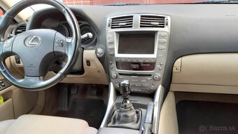 Lexus IS 220D - 9