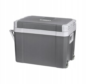 Predám chladničku na 12v/230v - 9