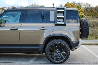 Land Rover Defender 3.0 I6 MHEV A/T AWD EXPEDITION PACK DPH - 9