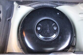 Peugeot 208 1,4 i 16V + LPG 70 kW - 9