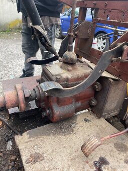 Predam trakrik domácej vyrobi 4x4 zadok hydraulický aj vleck - 9