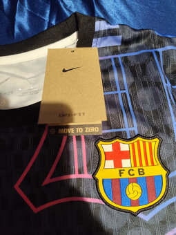 Dres Fc Barcelona Unikátny Farebný Nový s visačkami La Liga - 9