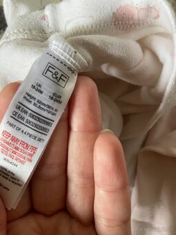 Balík oblečenia - 9