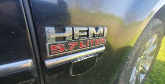 Chrysler 300C 5.7 Hemi - 9