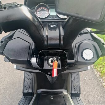 Kymco MyRoad 700i ABS - 9