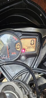 Suzuki GSXR 1000 K6 - 9