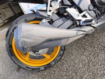 Honda CBR 250r - 9