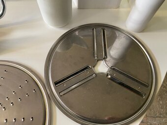 Kuchynský robot mixer bosch univerzál - 9