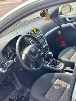 Škoda octavia combi 2010 tdi - 9