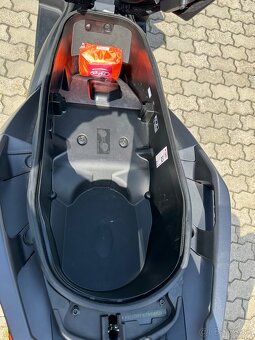 Yamaha XMAX 300 - 9