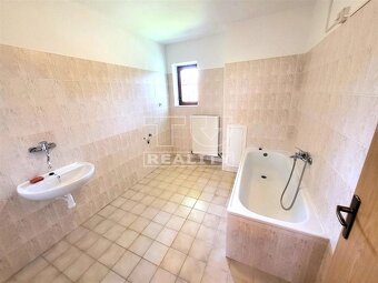 POLYFUNKČNÝ PRIESTOR V CENTRE – SALÓN, KANCELÁRIA,... - 9