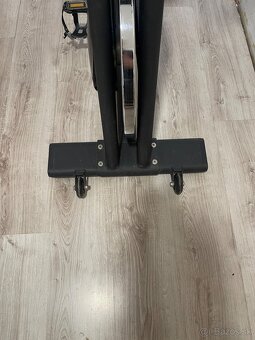 Predám spinningový trenažér Housefit Astra - 9