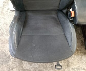 sedačky Octavia 3 - čierna ALCANTARA - 9