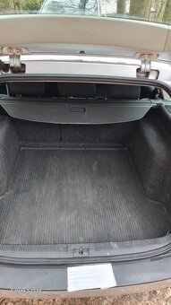 Škoda octavia 1. 1.6 benzín - 9