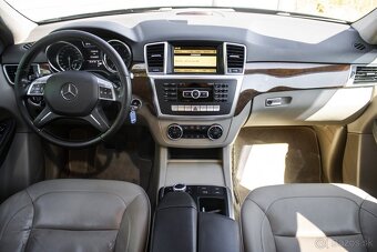 Mercedes-Benz ML350 BLUETEC 4MATIC - 9