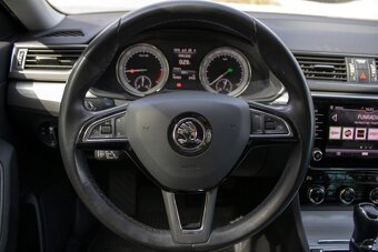 Škoda Superb combi DSG 2,0TDI - 9