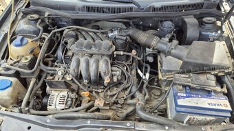 Volkswagen Bora 1,6i 74kw - 9