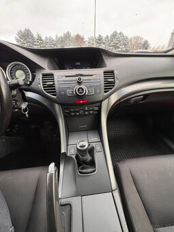 Honda Accord 2.2i-DTEC - 9